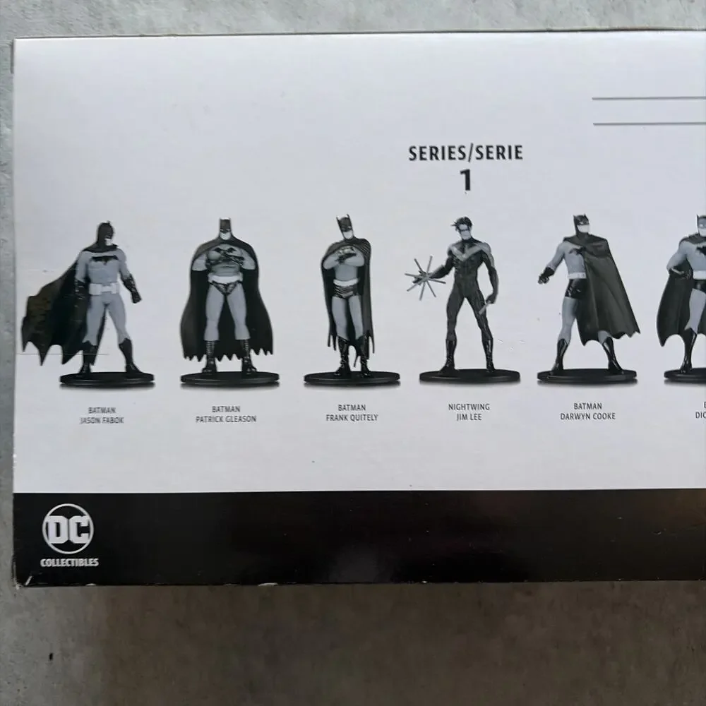 NEW DC Collectibles Batman Black & White Mini Figure 7 Pack, Series 1